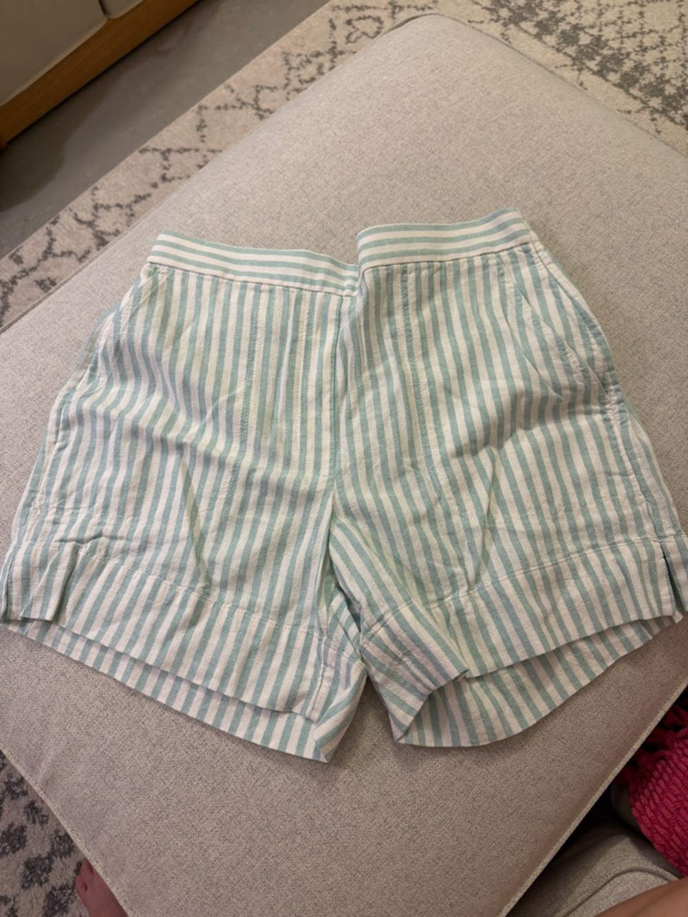 NWT Banana Republic Striped Mint and White Women's Linen-Blend Shorts